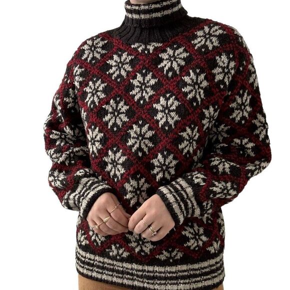 Vintage J. Crew Mens Hand Knit Wool Snowflake Christmas Turtleneck Sweater Sz M - Picture 4 of 7